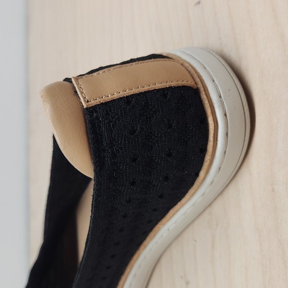 UGG Tammy Slip On Perforated Knit Comfort Flats Black 1108671 Women's Sz 8 EUC - Picture 12 of 14